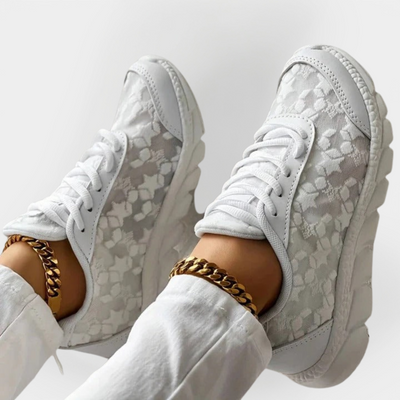 Prozračne ortopedske cipele