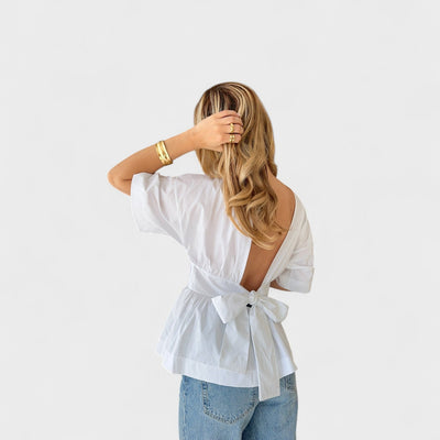 Margareta – Delikatna Bluzica s Udarcem