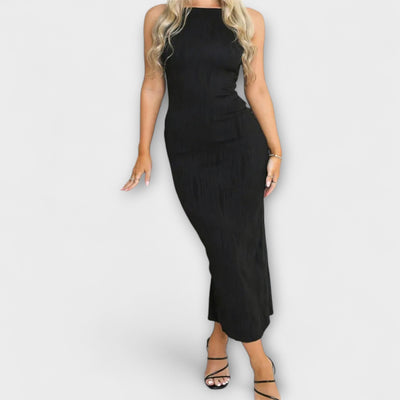 Elegantna duga haljina bez rukava