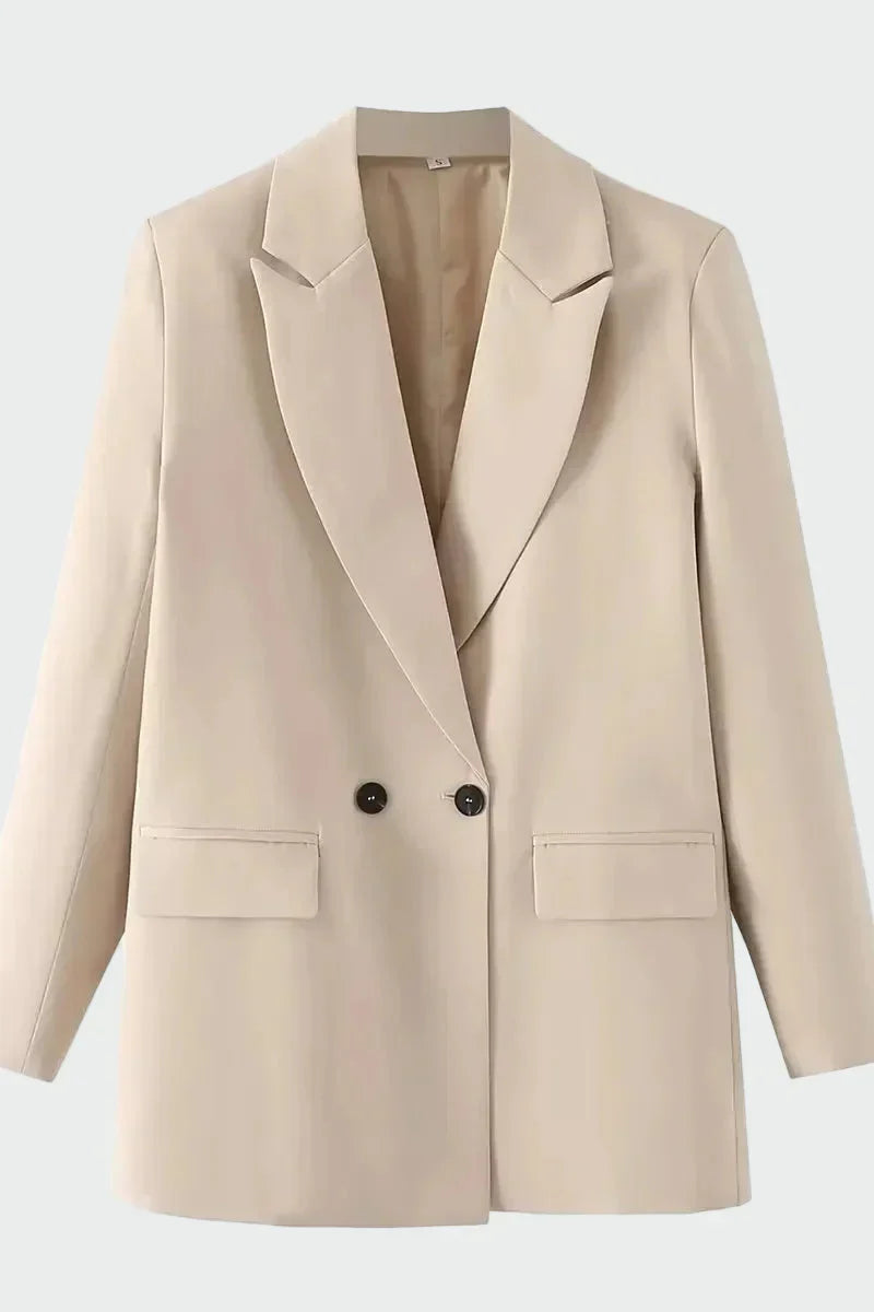 Preveliki sako s modernom linijom