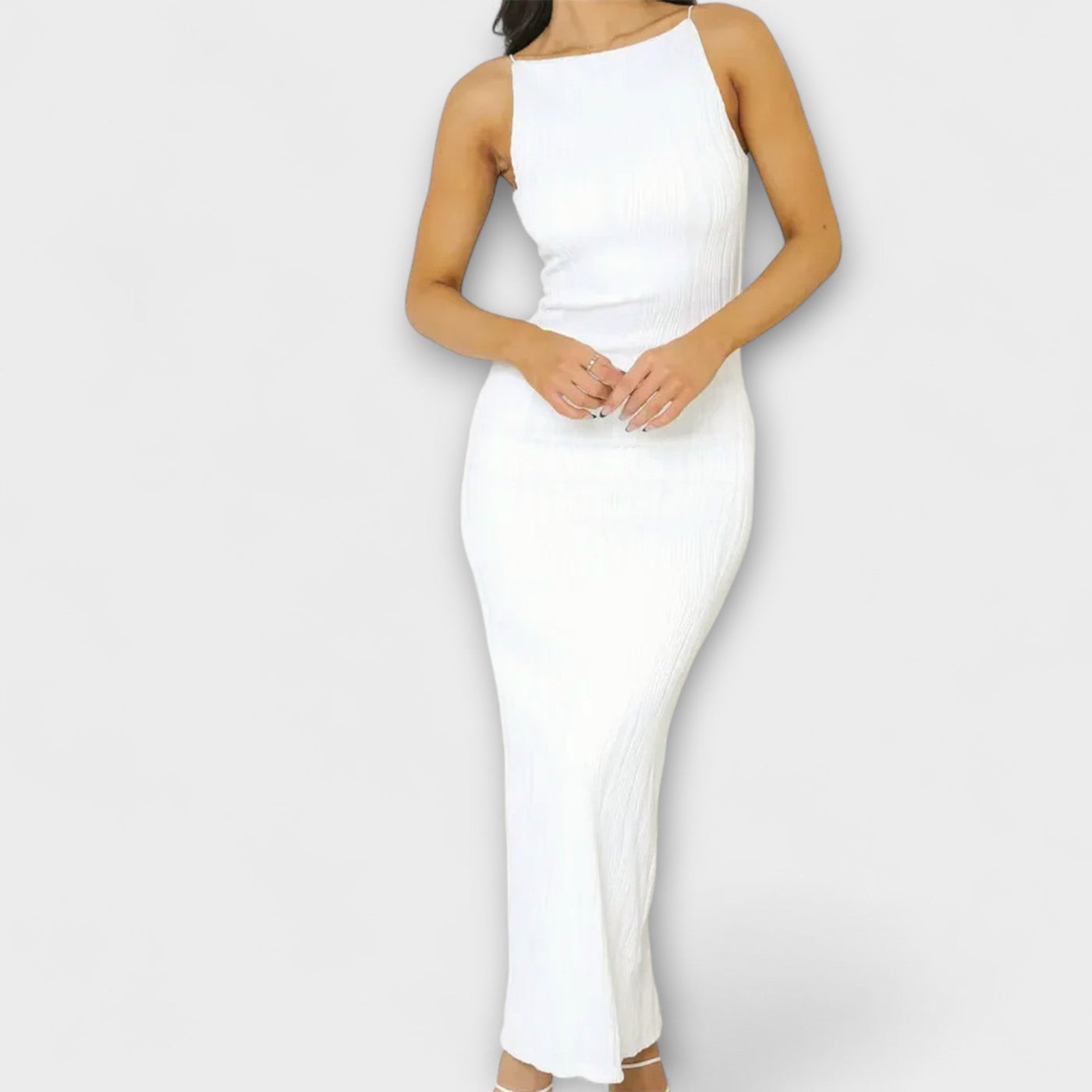 Elegantna duga haljina bez rukava