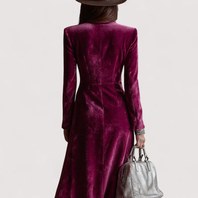 Evelis™ | Ljubičasta dugačka haljina s gumbima, baršunastog materijala i kroja sakoa