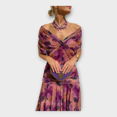 Zračna Haljina s Impresivnim Izrezom